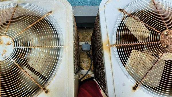 rusted-hvac-appliances-due-to-harsh-weather-e1739385869465.jpg